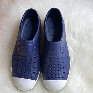 Native Shoes Size J3